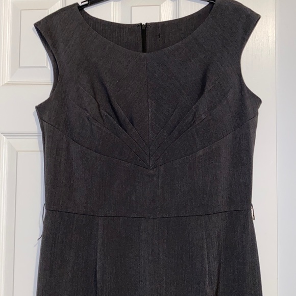 Dress - Picture 7 of 7